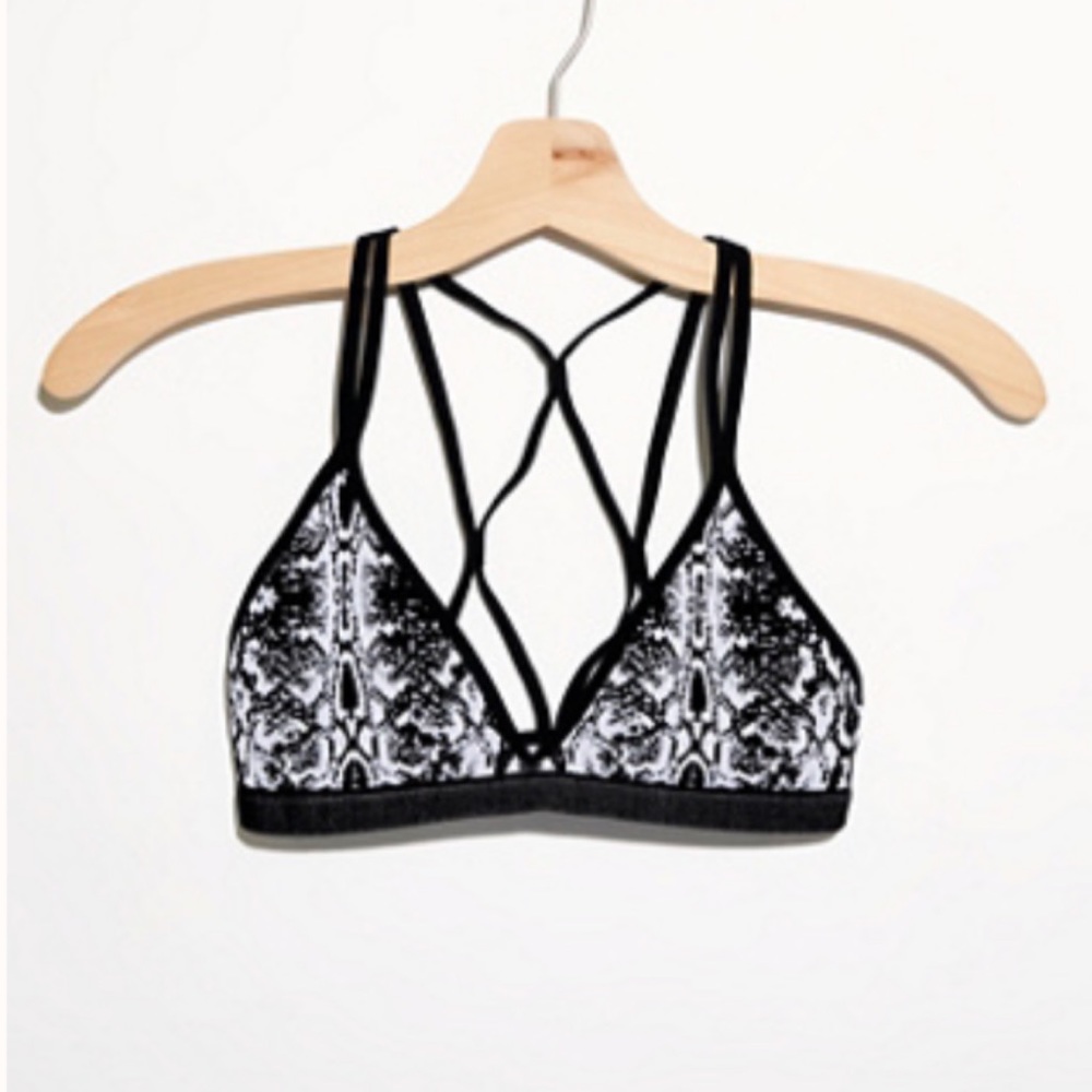 She’s No Snake Bralette